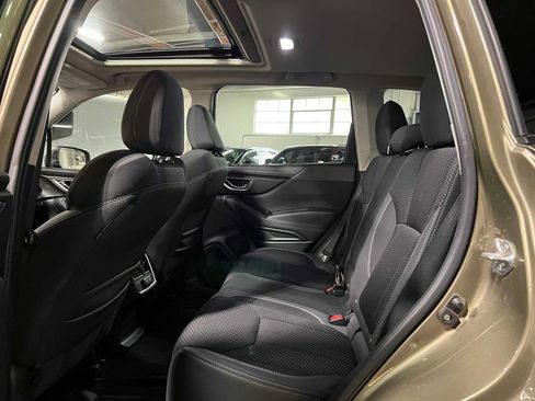 Used 2023 Subaru Forester Premium AWD/4WD image 19