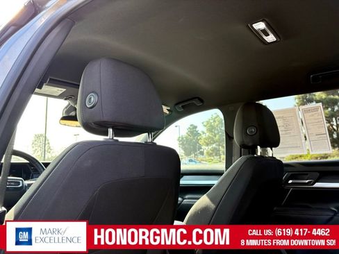 Used 2025 GMC Terrain Elevation image 16