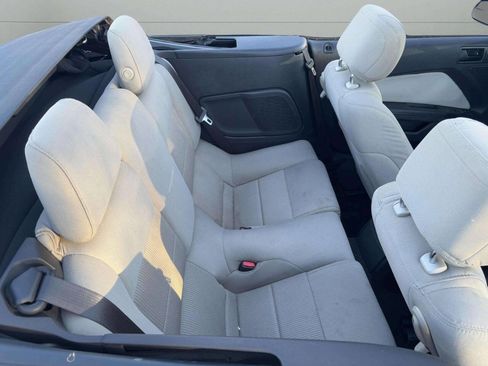 Used 2014 Ford Mustang Convertible image 21