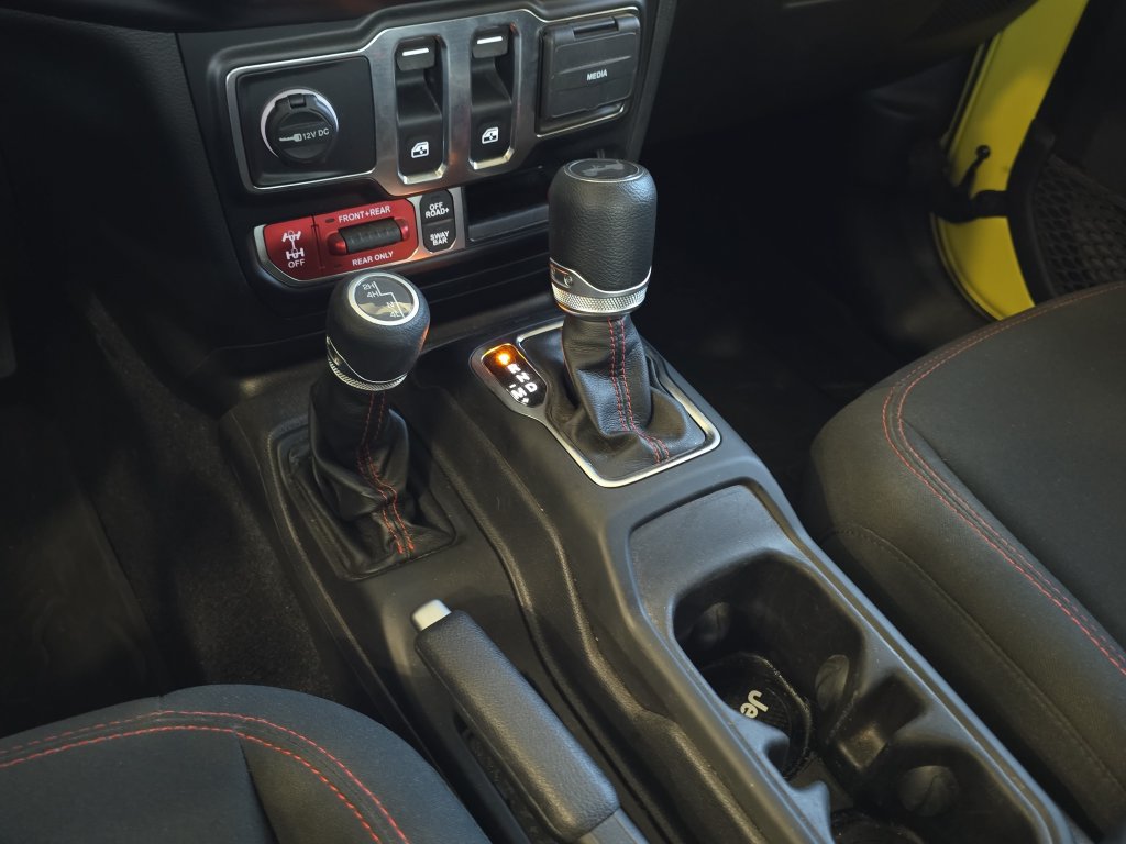 Used 2022 Jeep Wrangler Rubicon w/ Steel Bumper Group AWD/4WD image 27