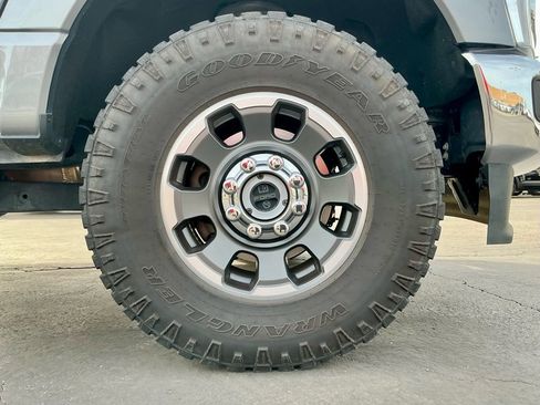 Used 2024 Ford F350 Lariat w/ FX4 Off-Road Package image 20