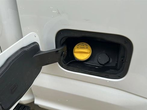 Used 2018 Ford F250 XLT w/ XLT Value Package AWD/4WD image 14