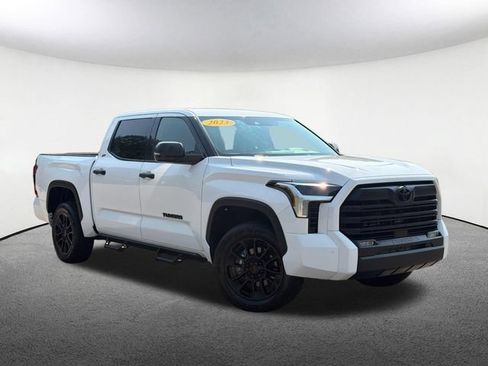 Used 2023 Toyota Tundra SR5 w/ SR5 Convenience Package AWD/4WD image 2