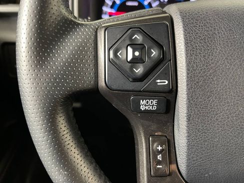 Used 2018 Toyota 4Runner TRD Off-Road image 26