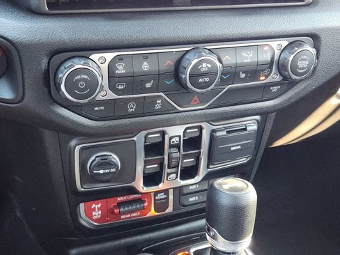 New 2025 Jeep Wrangler Willys image 18