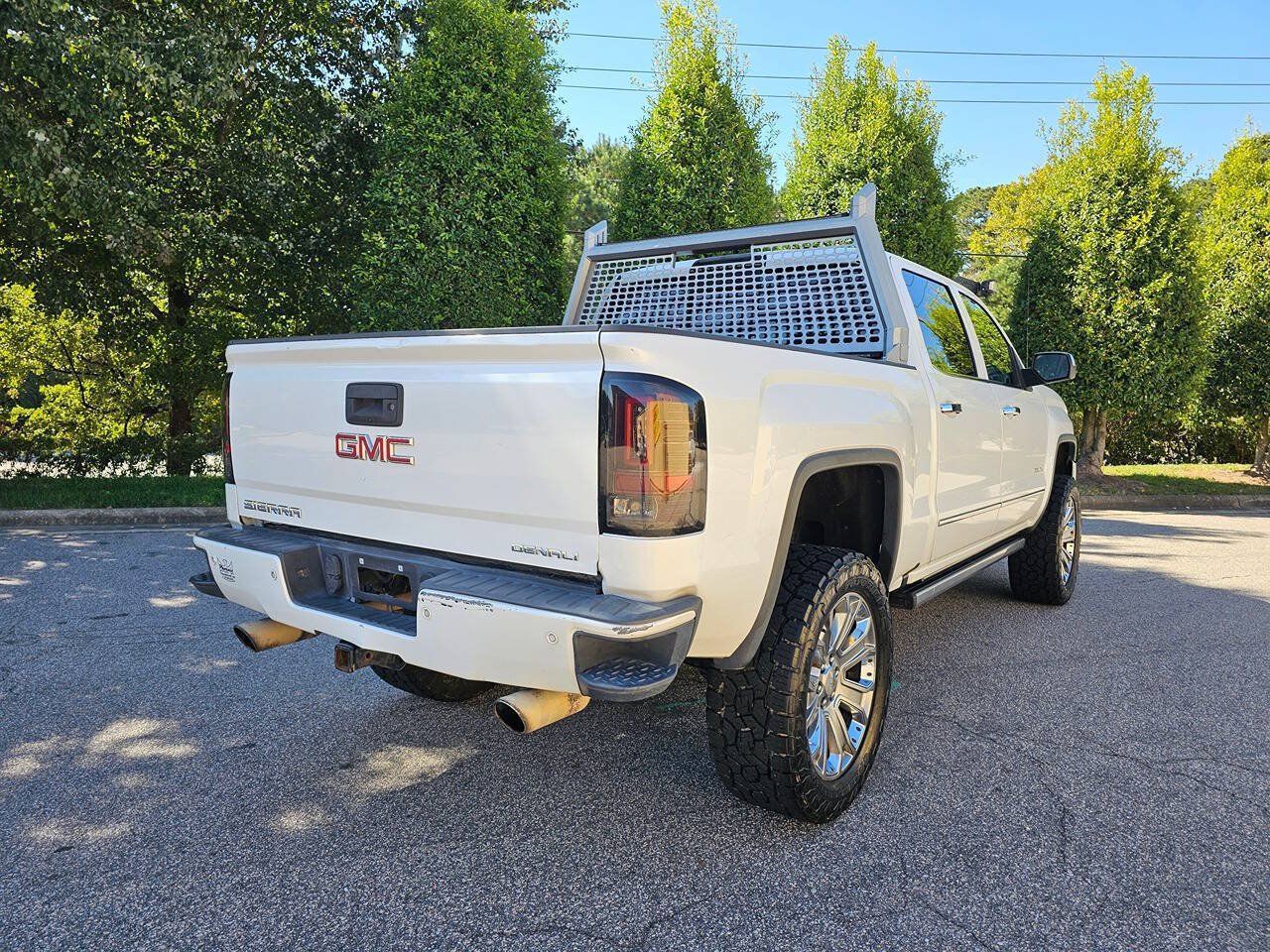 Used 2017 GMC Sierra 1500 Denali w/ Denali Ultimate Package AWD/4WD image 5