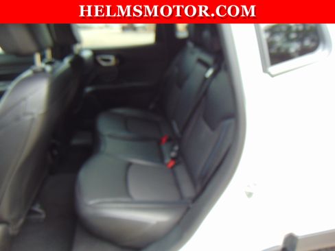 Certified 2025 Jeep Compass Latitude w/ Altitude Special Edition AWD/4WD image 36