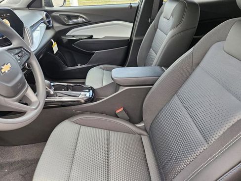 New 2026 Chevrolet Trax LT FWD image 13