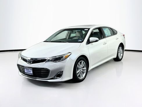 Used 2013 Toyota Avalon XLE Premium FWD image 1