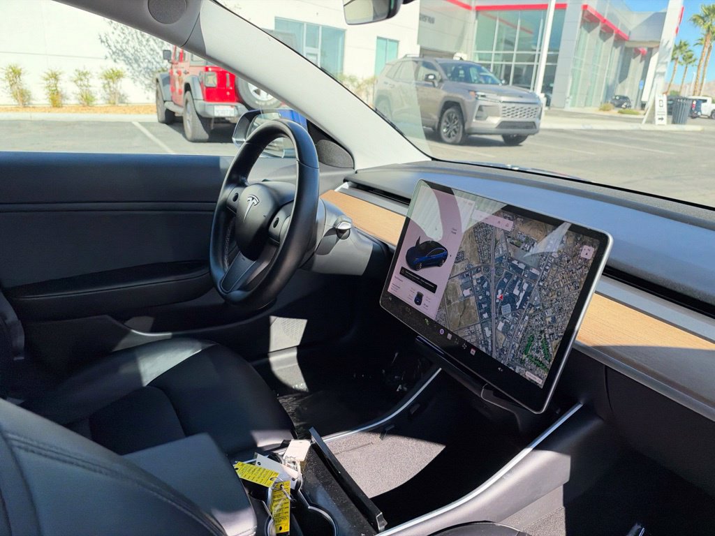 Used 2018 Tesla Model 3 Mid Range RWD image 24