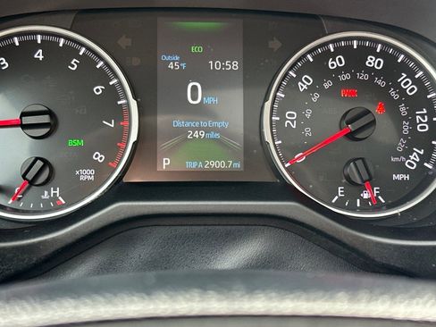 Used 2019 Toyota RAV4 XLE image 31