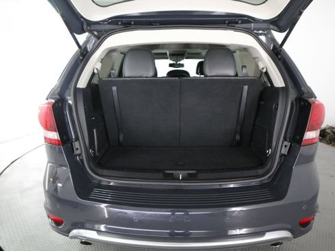 Used 2018 Dodge Journey Crossroad w/ Nav & Sun Group AWD/4WD image 32