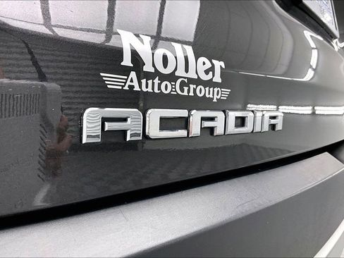 Used 2019 GMC Acadia SLE image 8