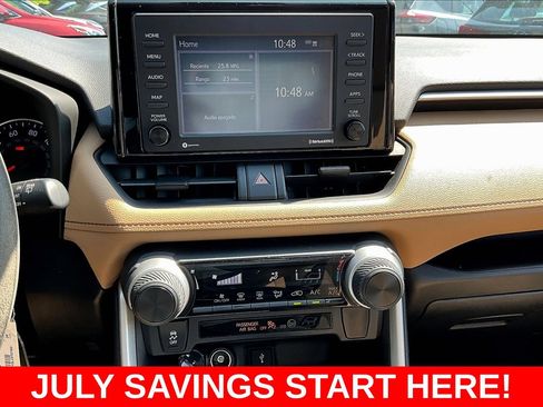 Used 2020 Toyota RAV4 LE FWD image 15