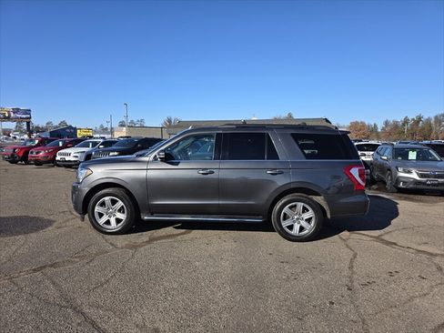 Used 2020 Ford Expedition XLT w/ Equipment Group 202A AWD/4WD image 5
