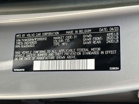Used 2023 Volvo XC40 B4 Plus w/ Protection Package Premier FWD image 19