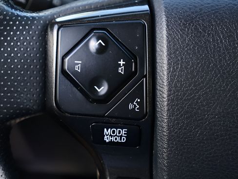 Used 2024 Toyota 4Runner TRD Off-Road Premium w/ Moonroof Package AWD/4WD image 21