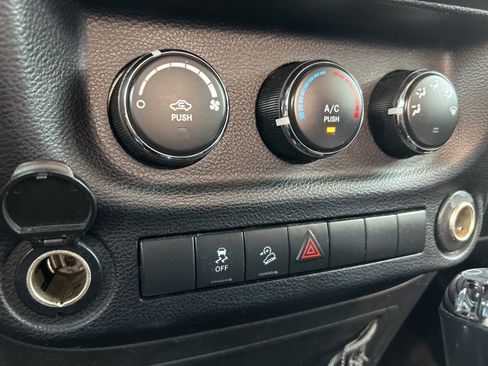 Used 2014 Jeep Wrangler Sport w/ Quick Order Package 24S image 22