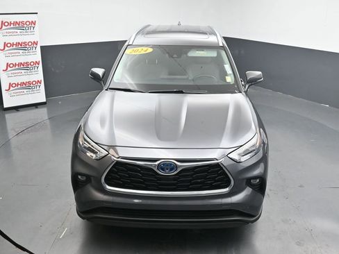 Used 2024 Toyota Highlander Limited image 31