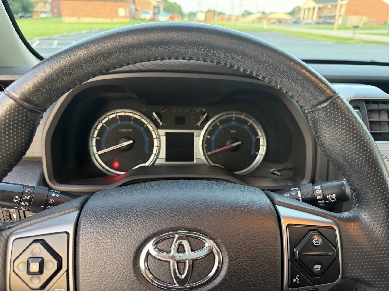 Used 2014 Toyota 4Runner Limited AWD/4WD image 35