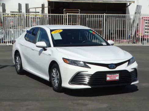 Certified 2021 Toyota Camry LE image 2