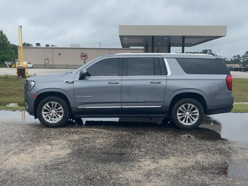 Used 2021 GMC Yukon XL SLT w/ SLT Luxury Plus Package RWD image 7