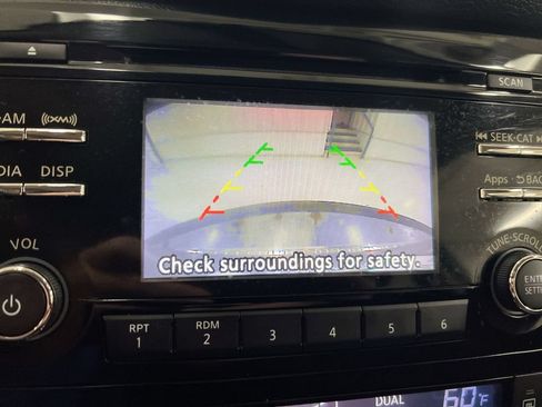 Used 2015 Nissan Rogue SV AWD/4WD image 15