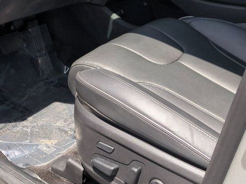 Used 2023 Hyundai Santa Fe Limited AWD/4WD image 12
