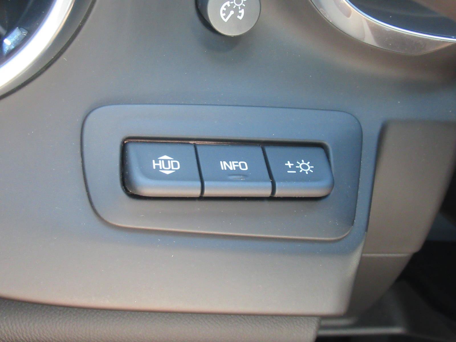 Used 2017 Chevrolet Camaro LT RWD image 22
