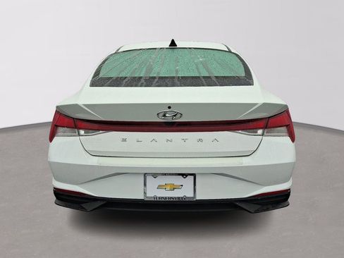 Used 2023 Hyundai Elantra SEL image 5
