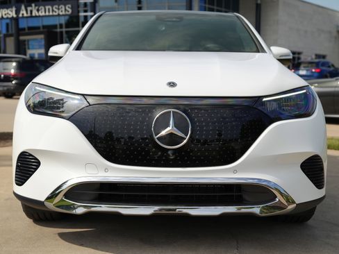 New 2025 Mercedes-Benz EQE 350+ 4MATIC SUV image 10