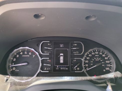 Used 2019 Toyota Tundra SR5 w/ SR5 Upgrade Package image 11