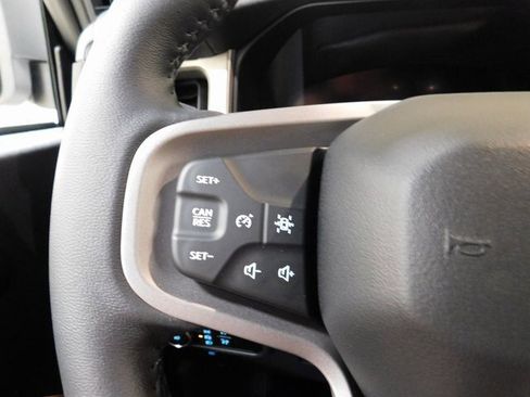 New 2025 Ford Bronco Outer Banks w/ Black Appearance Package image 24