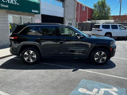Used 2024 Jeep Grand Cherokee Limited 4xe AWD/4WD image 8