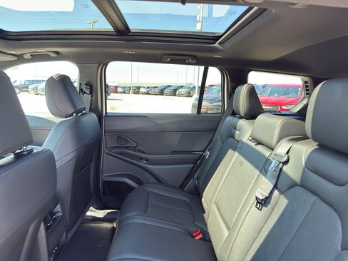 New 2026 Jeep Cherokee Overland AWD/4WD image 34