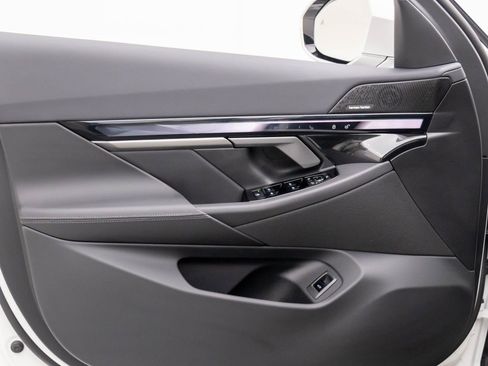 New 2026 BMW 530i xDrive 530i xDrive image 12