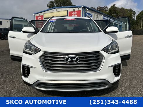 Used 2018 Hyundai Santa Fe SE w/ Cargo Package image 34