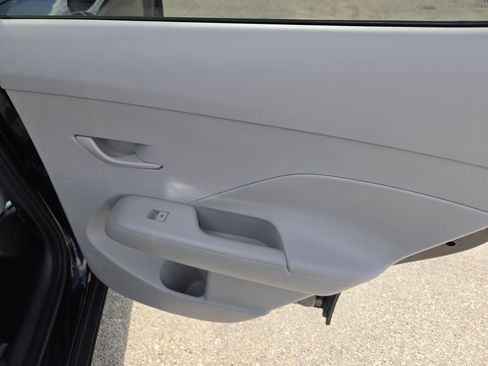 Used 2024 Hyundai Kona SEL FWD image 25