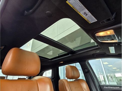 Used 2015 Jeep Grand Cherokee SRT AWD/4WD image 48