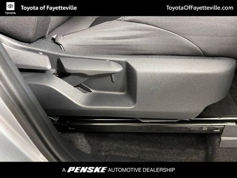 Certified 2025 Toyota Tacoma SR5 AWD/4WD image 7
