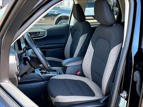 Used 2025 Ford Bronco Sport Big Bend w/ Convenience Package image 13