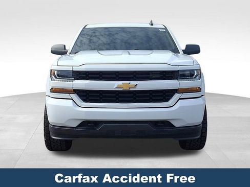 Used 2019 Chevrolet Silverado 1500 Custom w/ Custom Convenience Package image 3
