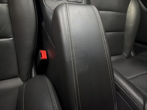 Used 2025 Cadillac XT4 Premium Luxury FWD image 16