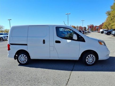 Used 2021 Nissan NV200 SV image 2