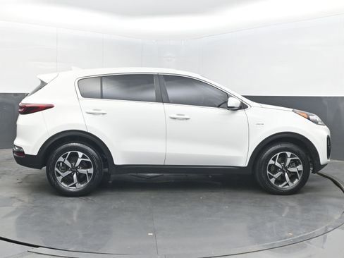 Used 2020 Kia Sportage LX AWD/4WD image 8