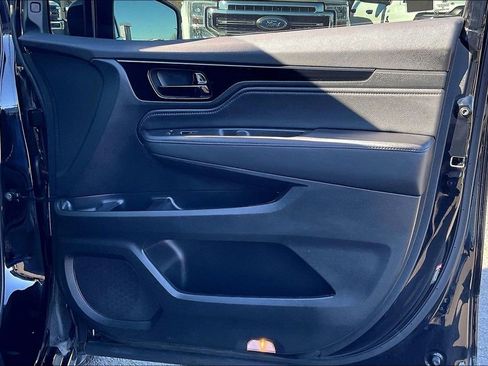 Used 2023 Honda Odyssey Elite image 31