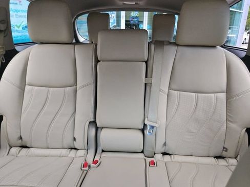Used 2019 INFINITI QX60 Luxe w/ Essential Package FWD image 28