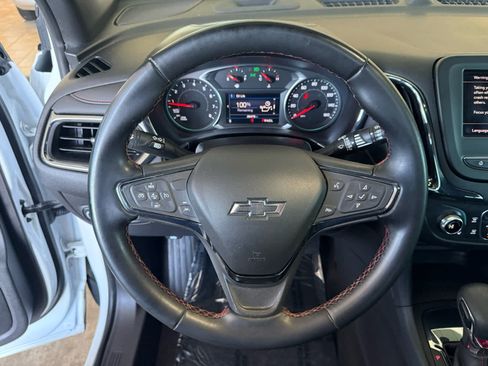 Used 2024 Chevrolet Equinox RS FWD image 2