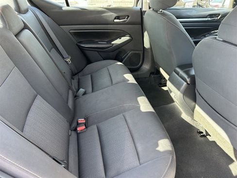 Certified 2022 Nissan Altima 2.5 SV image 11