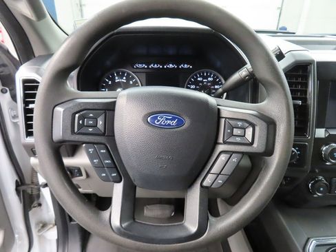 Used 2019 Ford F250 XLT w/ XLT Premium Package AWD/4WD image 42